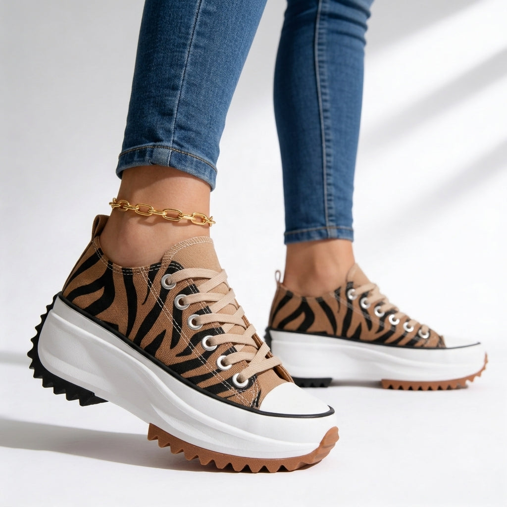 Lofa platform sneakers product shot