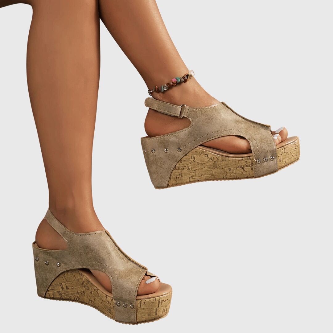 Lydia orthopaedic sandal