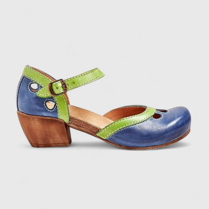 Calinae comfort sandal detail