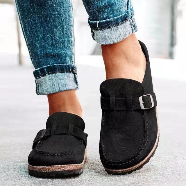 Orthopedic loafers for women in Black, front and side view