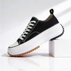 Lofa single sneaker view